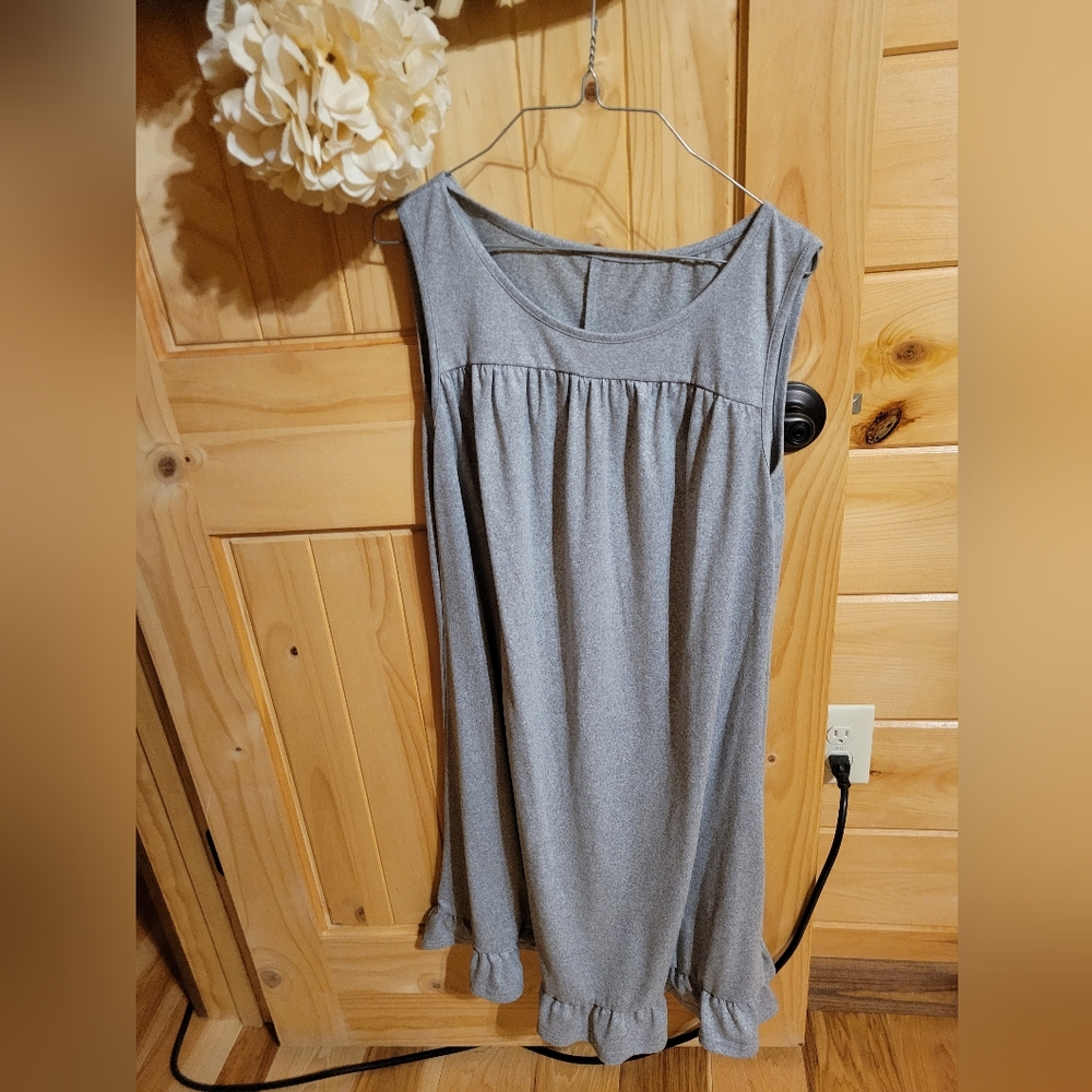 EMERY ROSE Summer Simple Solid Ruffle Hem Tank Dress